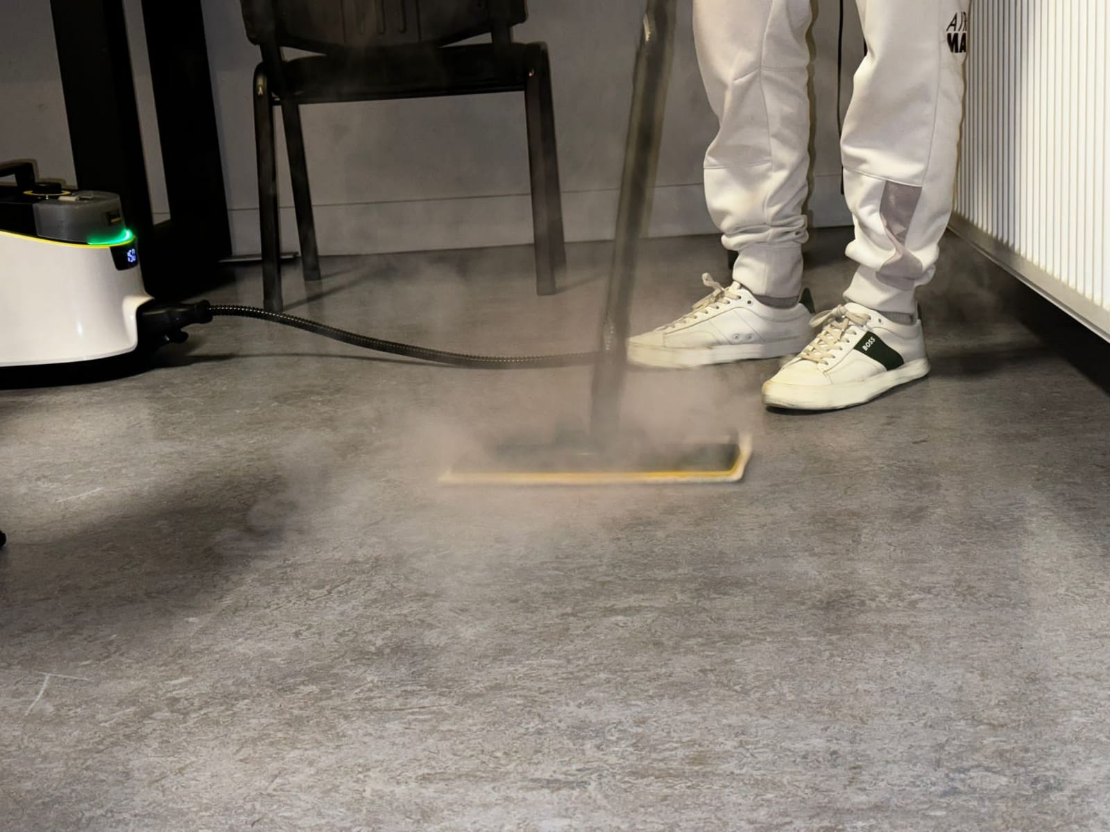 Cleaning and detergents